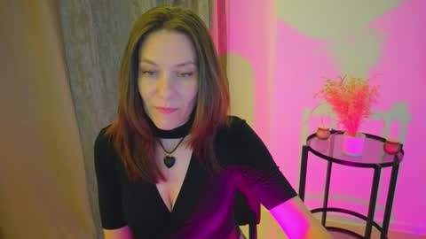 annaabels online show from September 30, 7:52 pm