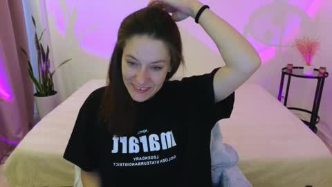 annaabels online show from October 22, 5:52 am