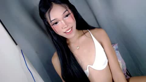 annabellefucker online show from July 27, 12:34 pm