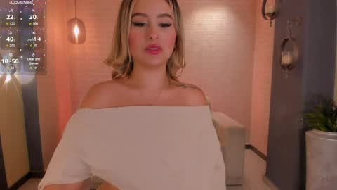 Anna Brooks  online show from March 14, 7:52 pm