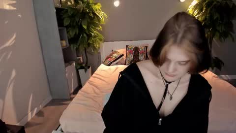 Anna online show from September 27, 5:29 pm