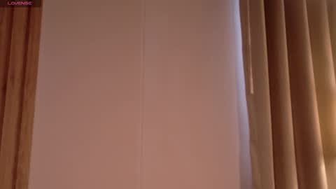 Snapshot of annacastillo_ chatting on January 11, 6:35 pm ANNA online show from January 11, 6:35 pm