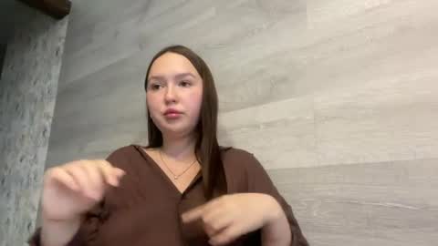 annadelicious_ online show from July 14, 1:50 pm