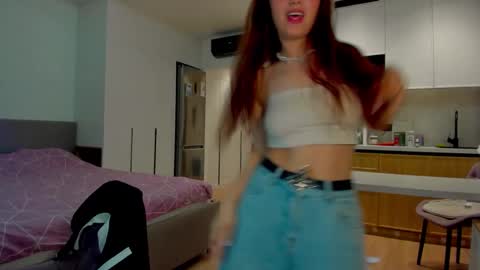 Snapshot of annaelfi chatting on September 22, 8:22 pm Anna online show from September 22, 8:22 pm