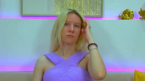 Anna online show from December 16, 6:18 am