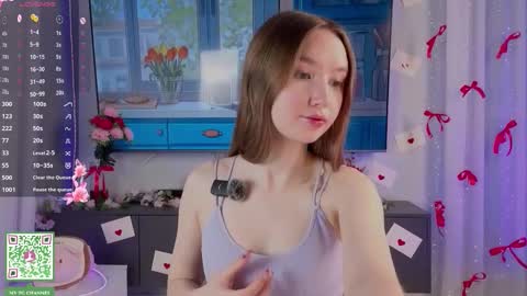 Holly Molly Im Polly online show from March 9, 7:29 pm