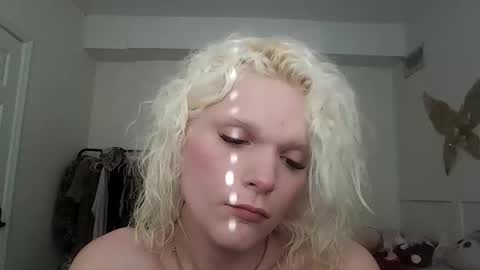 AnnaMarrie online show from April 16, 10:01 pm