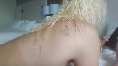 AnnaMarrie online show from June 6, 2:33 pm