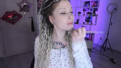 Anna online show from November 3, 3:30 am