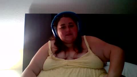 annaoftherealms online show from June 17, 1:08 am
