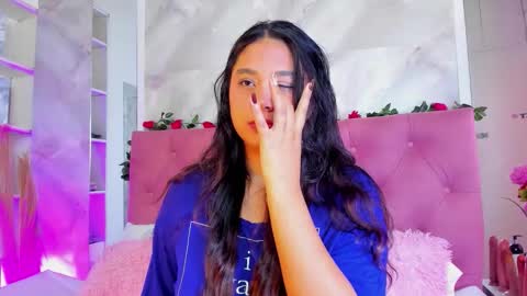 Snapshot of annaqueen_ chatting on November 18, 4:44 pm Anna online show from November 18, 4:44 pm