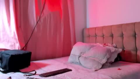 Snapshot of annaraquel_ chatting on March 23, 2:37 am anna online show from March 23, 2:37 am