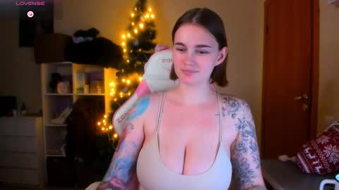 AnnaRoading online show from December 22, 9:34 pm