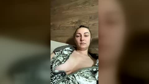 annasplash online show from June 20, 5:54 am