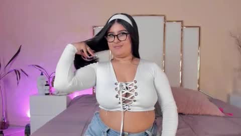 Snapshot of annaswift_ chatting on October 16, 11:55 am Anna online show from October 16, 11:55 am