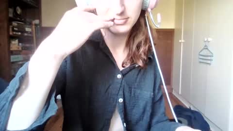 Snapshot of annavie chatting on October 19, 12:33 am annavie online show from October 19, 12:33 am