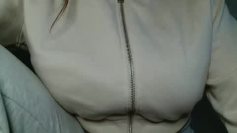 Bella online show from April 16, 4:08 pm