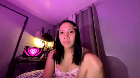 anne_chanelx online show from May 10, 9:20 pm