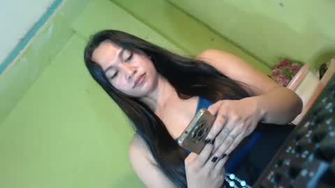 Snapshot of anne_hotaway chatting on June 24, 1:04 am anne_hotaway online show from June 24, 1:04 am