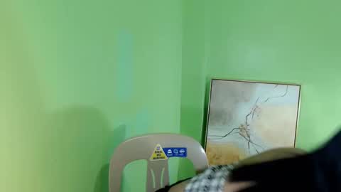 Snapshot of anne_kourtney chatting on March 7, 9:40 am vanessa online show from March 7, 9:40 am