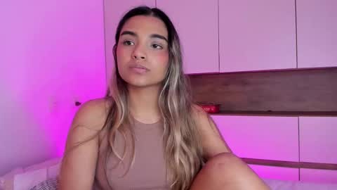 Anne online show from February 14, 5:21 pm