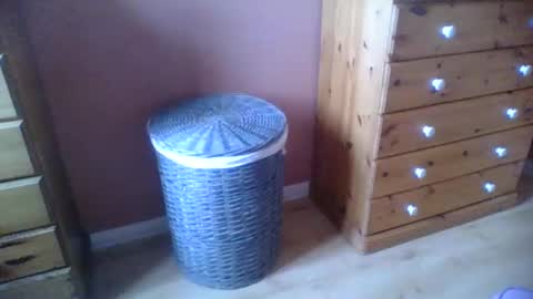 annecharlie online show from November 12, 1:55 pm