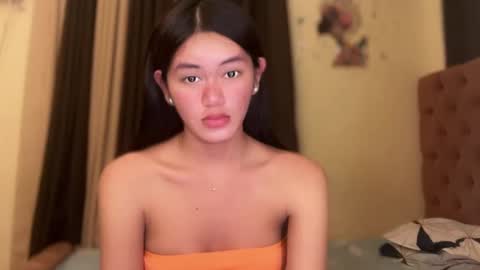 Snapshot of annedee_ chatting on December 22, 10:38 am Kim online show from December 22, 10:38 am