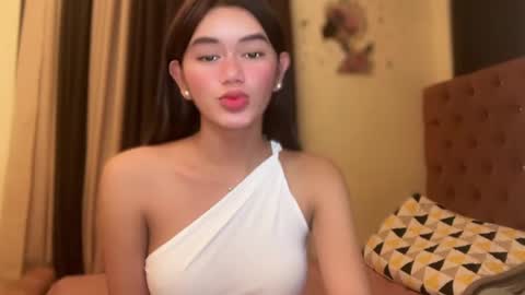 Snapshot of annedee_ chatting on December 29, 5:01 pm Kim online show from December 29, 5:01 pm