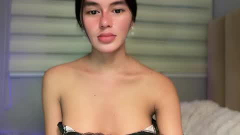 Snapshot of annedee_ chatting on December 15, 10:36 pm Kim online show from December 15, 10:36 pm