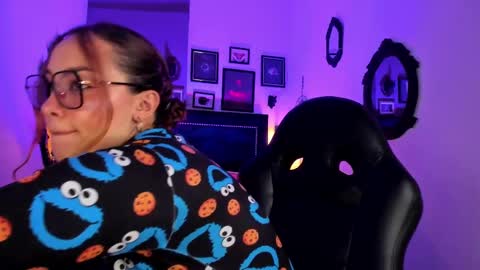 Anne  online show from February 12, 8:40 pm