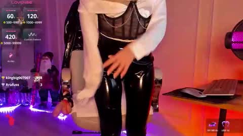 Annes online show from December 15, 9:19 pm