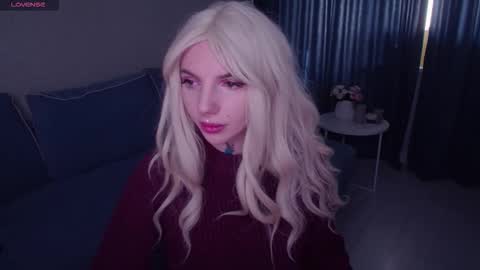 Snapshot of annetenet chatting on October 4, 7:39 am Annet online show from October 4, 7:39 am