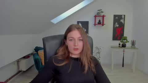 Snapshot of annewilsonn chatting on May 5, 4:53 am annewilsonn online show from May 5, 4:53 am