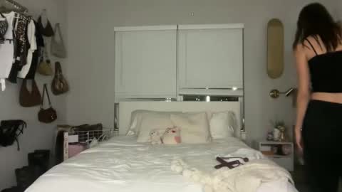 Snapshot of anngraysonnn chatting on February 11, 12:15 am ann grayson online show from February 11, 12:15 am