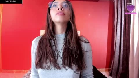 Annie online show from March 26, 6:57 pm