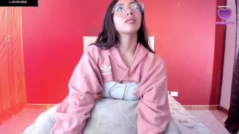 Annie online show from March 30, 8:54 pm