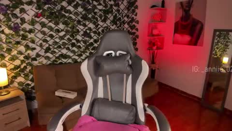 annie_barozzi online show from January 4, 4:32 pm