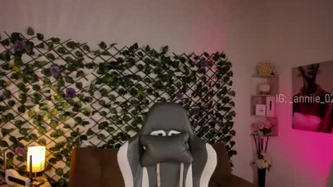 annie_barozzi online show from February 1, 3:07 pm