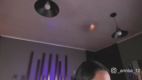 annie_barozzi online show from September 14, 1:32 pm