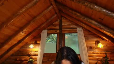 Snapshot of annie_desire chatting on February 20, 9:48 pm Annie online show from February 20, 9:48 pm