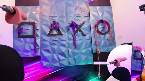 annie online show from January 6, 6:36 am