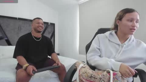 Annie and Stefan online show from November 1, 3:14 pm