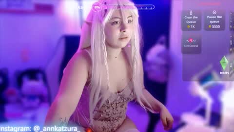 Snapshot of anniedkitty chatting on September 20, 11:28 pm Annie Katzura new acount online show from September 20, 11:28 pm