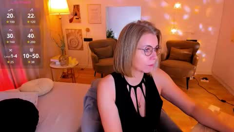 Annie online show from March 3, 6:08 am