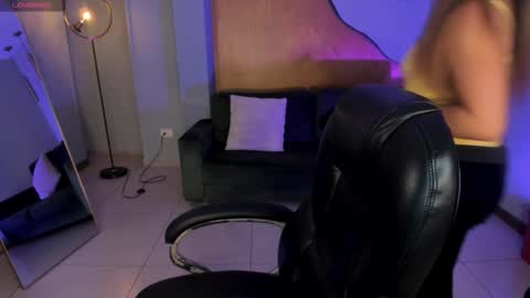 Annie Monroe online show from January 9, 11:46 am