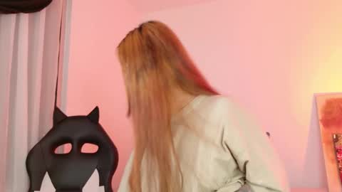 Annie online show from February 28, 11:50 pm