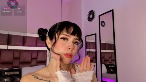 Annie online show from May 26, 11:39 am