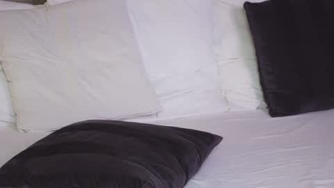 AnnieStyles online show from January 11, 12:50 pm