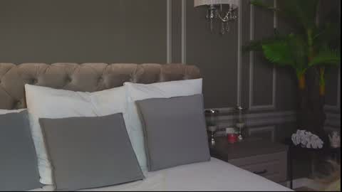 AnnieStyles online show from February 7, 4:06 am