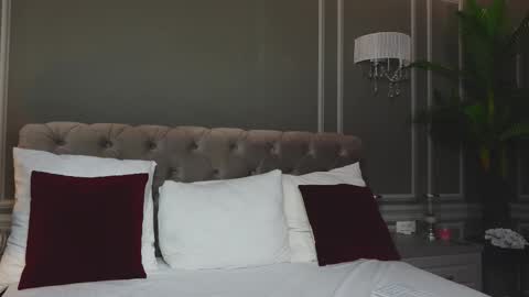 AnnieStyles online show from November 23, 4:34 am